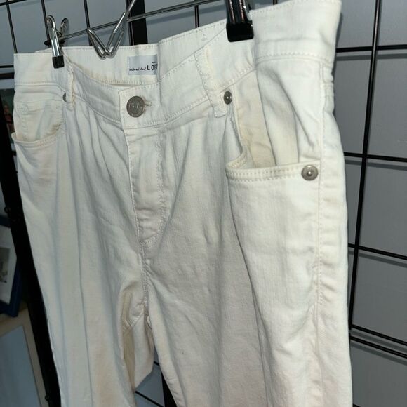 Ann Taylor Loft modern straight white jeans EUC - Picture 4 of 9
